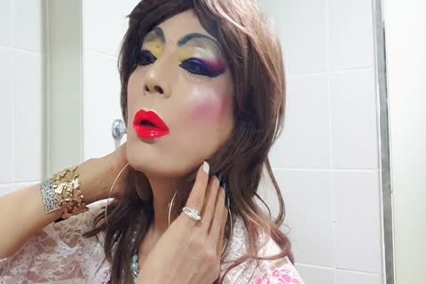 tgirl Niclo After Makeup Masturbation4