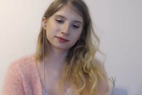 yummy Russian shemale cam Teasing