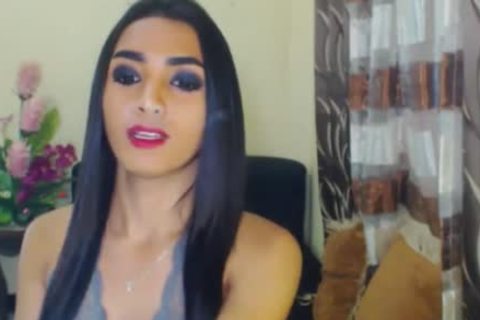 naughty sheboy Plays Her monstrous cock