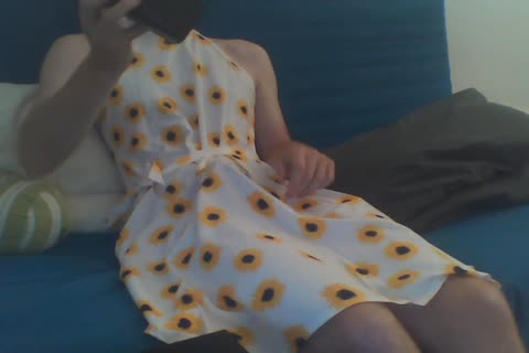 The Cutest Flower dress For A Summer Crossdresser Pt.1