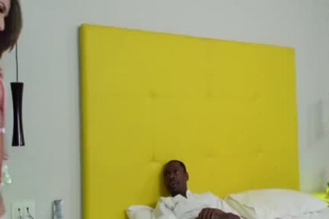 TS Nurse Vitoria Neves Helps Her Patients With Their Boners