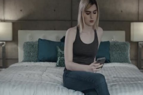 Super delicious Tbabe Ella Hollywood Rides Stepbros 10-Pounder On The couch