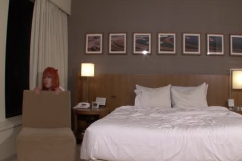 Round a-hole Blond shelady Britney Colucci Solo Masturbation