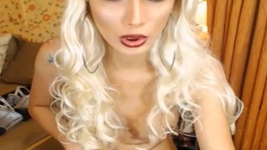 juicy And juicy lascivious ladyboy Jerking
