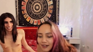 slutty babe Got penetrate By Petite Trans